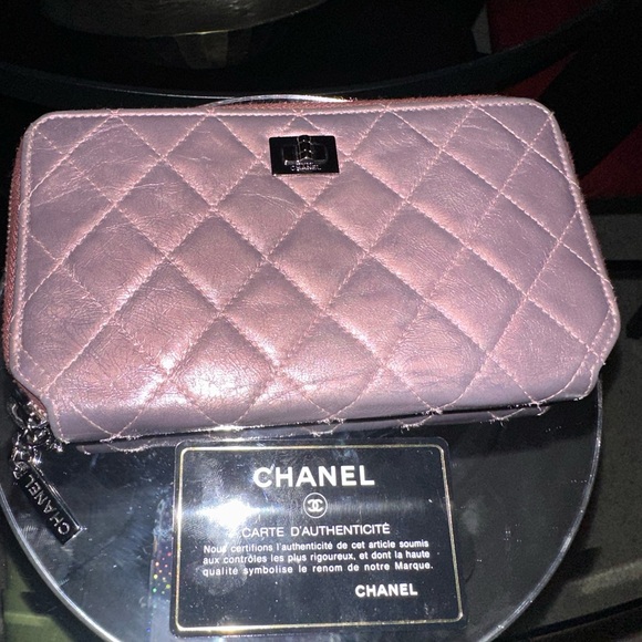 Authentic Chanel Matelasse Long Wallet Round zipper Leather purple. - Picture 16 of 17